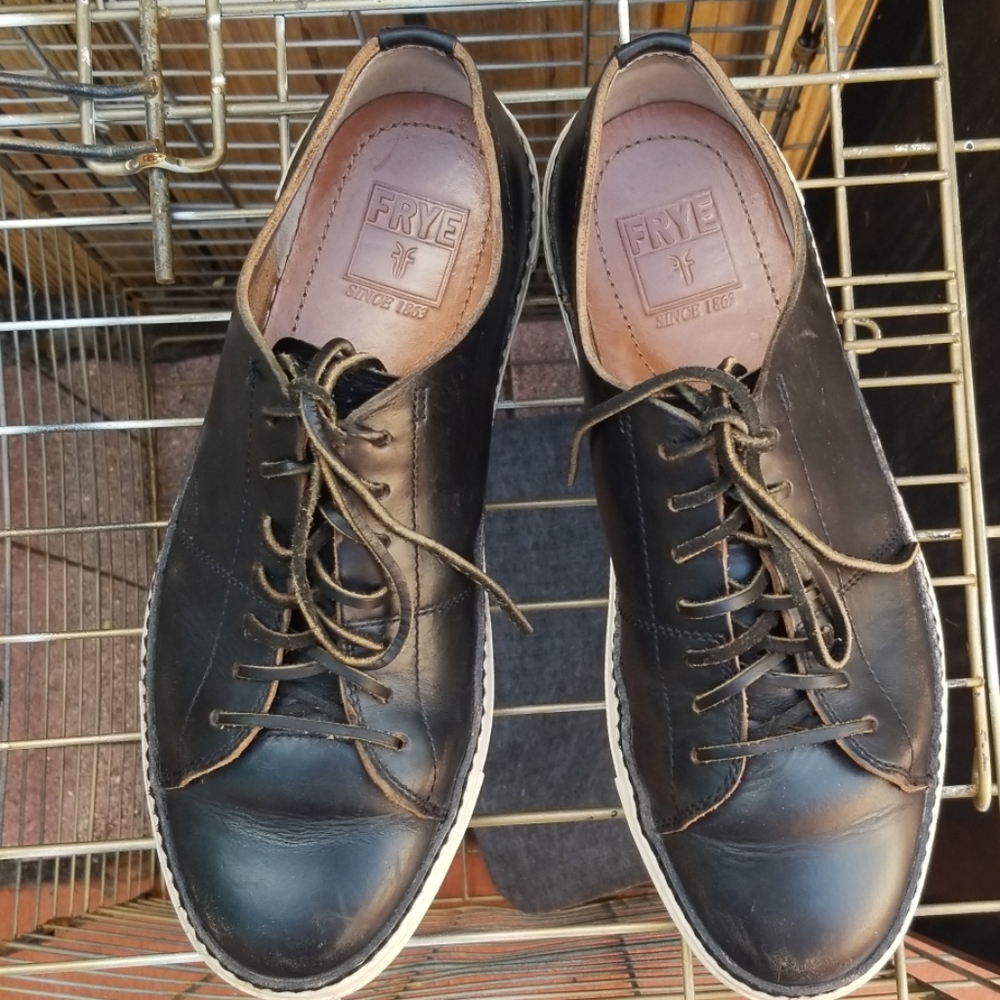 FRYE Brett Low Leather Sneakers - Picture 1 of 8